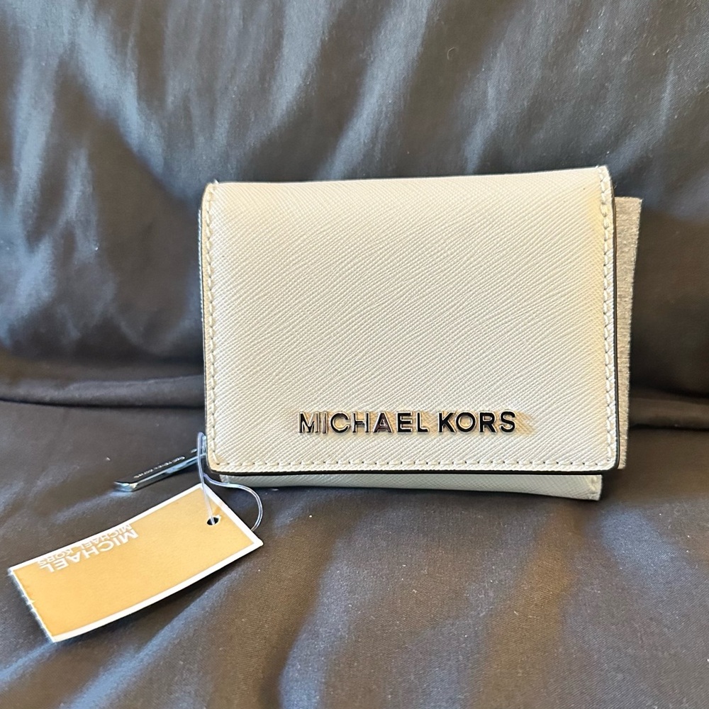 Michael Kors Cream Tri-Fold Wallet - NWT